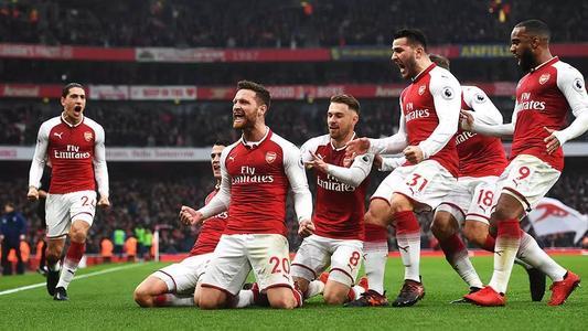  伯恩利逼平阿森纳,红酒军团展现坚韧品格