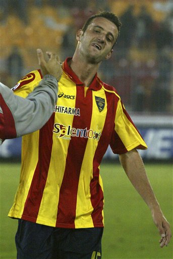  莱切客场逼平领头羊，防守战术获好评  